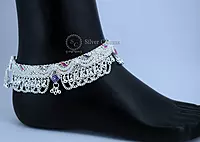 Silver Anklets with Unique Designs Silver Anklets with Unique Designs